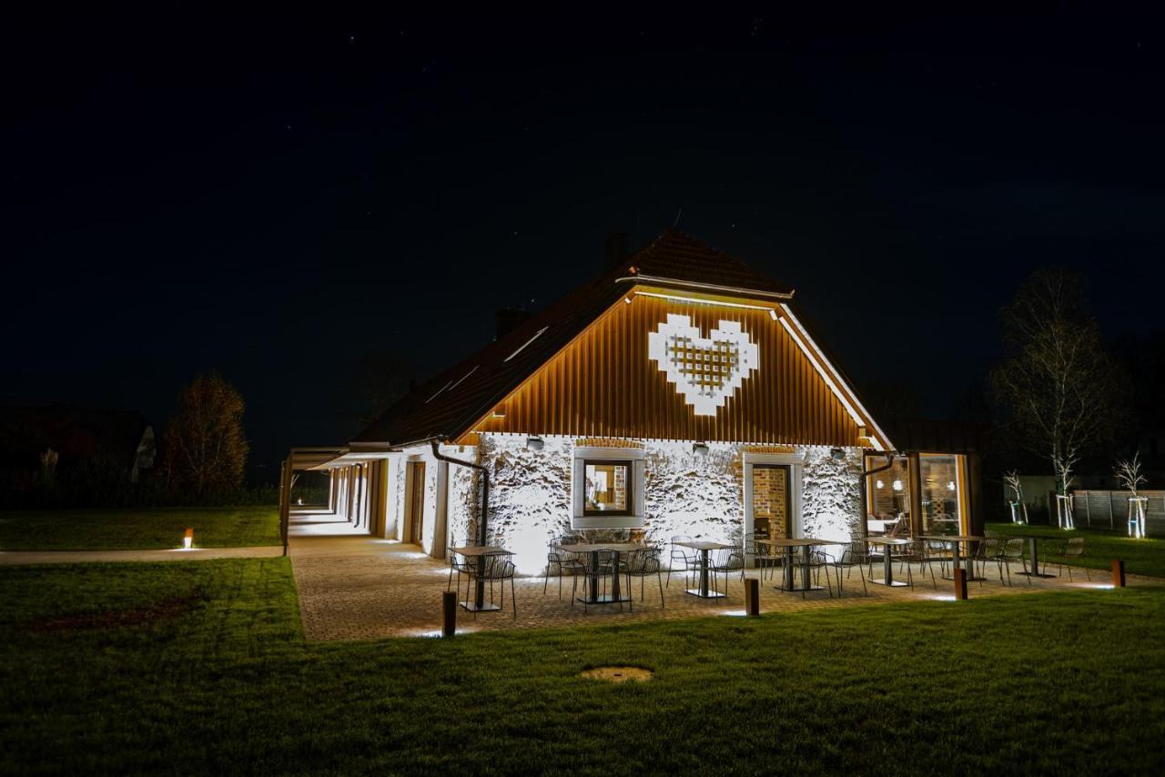 Resort Village Majer Gradac Exteriér fotografie